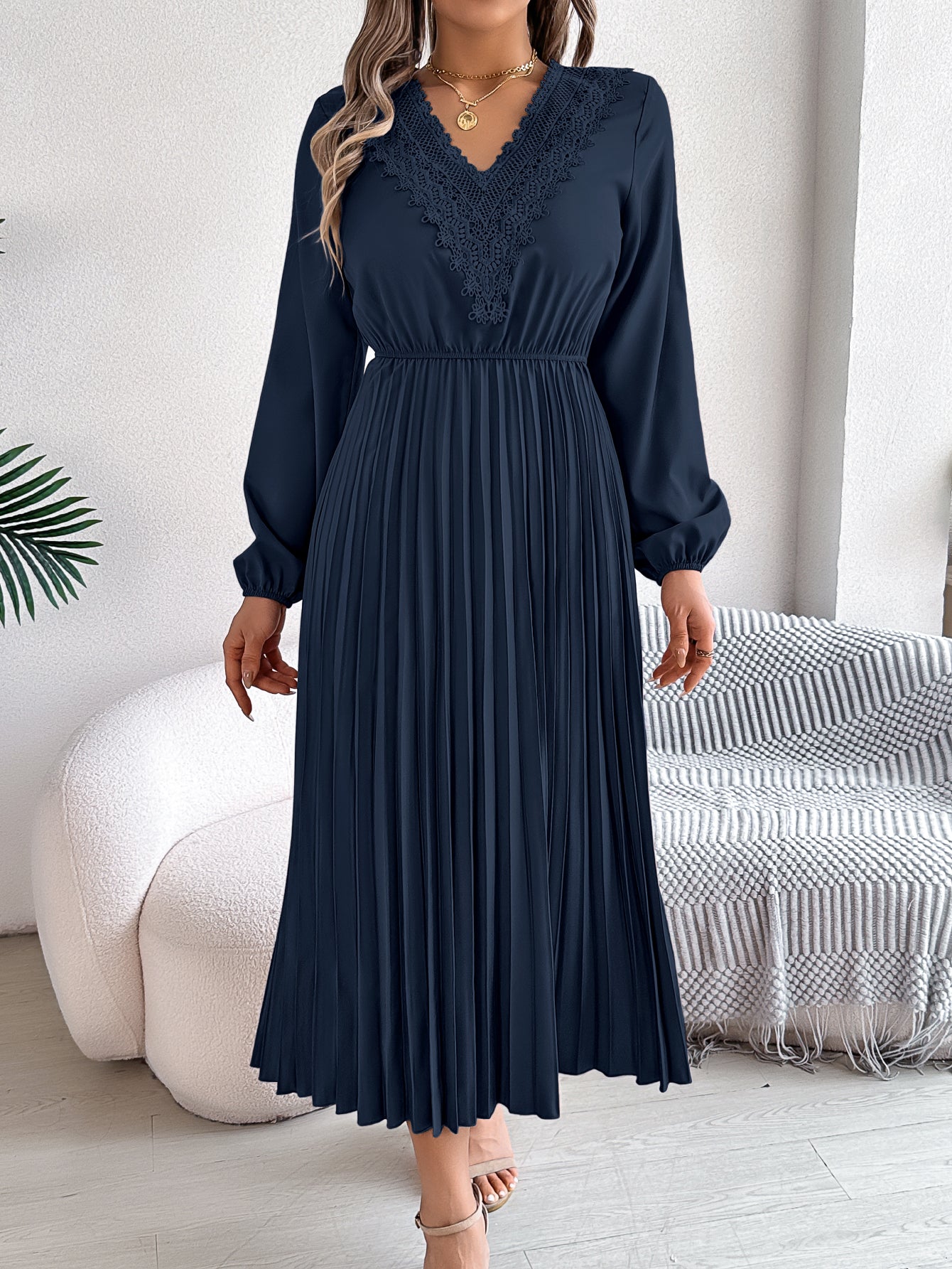 Women's Elegant V Neck Lace Tie Waist Pleated Maxi Dress
