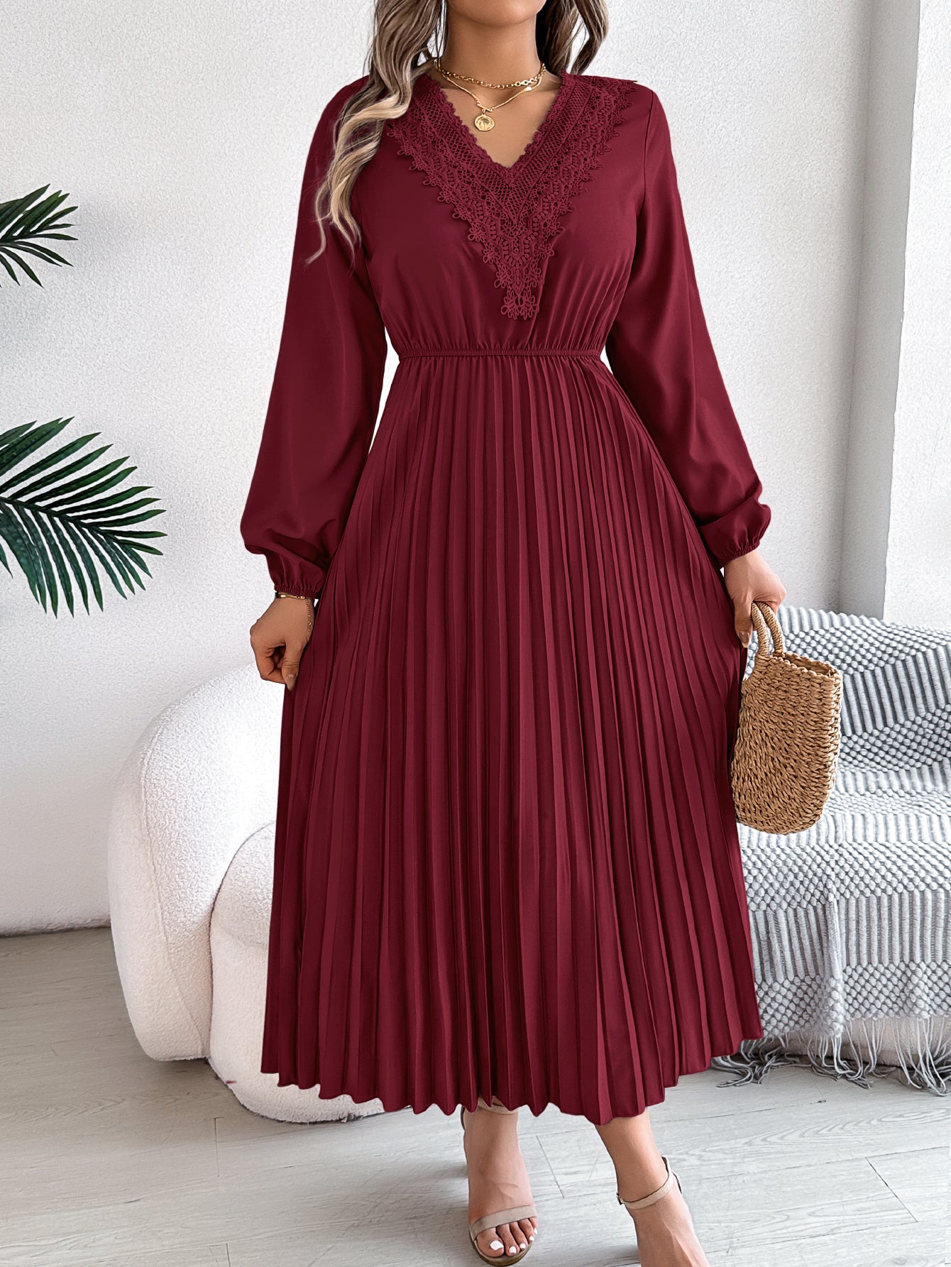 Women's Elegant V Neck Lace Tie Waist Pleated Maxi Dress